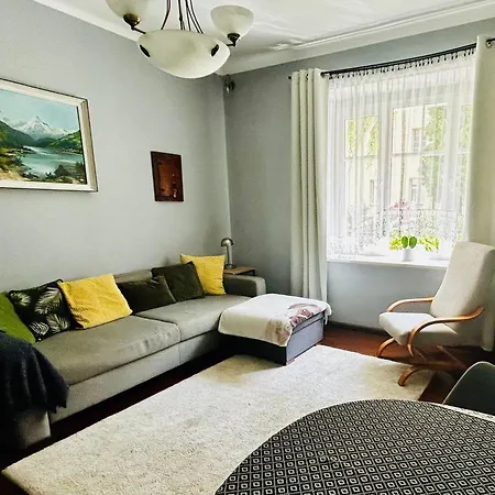 公寓 Grottgera 9 *