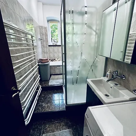 公寓 Grottgera 9 *